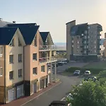 Blue Bay Terrasse * דוביל